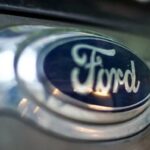 Ford interrompt la production dans deux usines américaines en raison d’une pénurie de composants